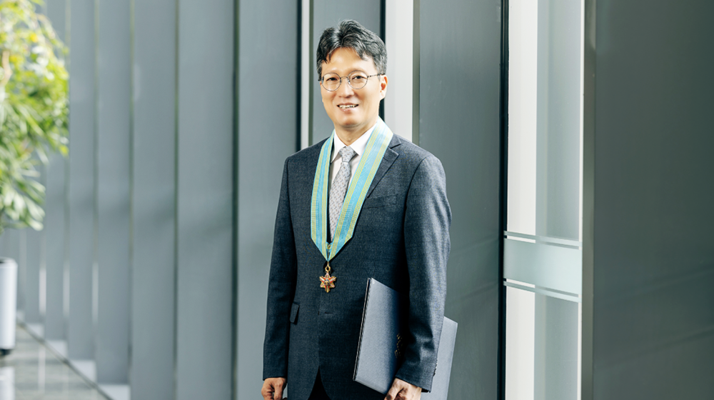都副社长表示，未来将持续增加AI在工作场景的应用，力争构建完整的AI智能工厂