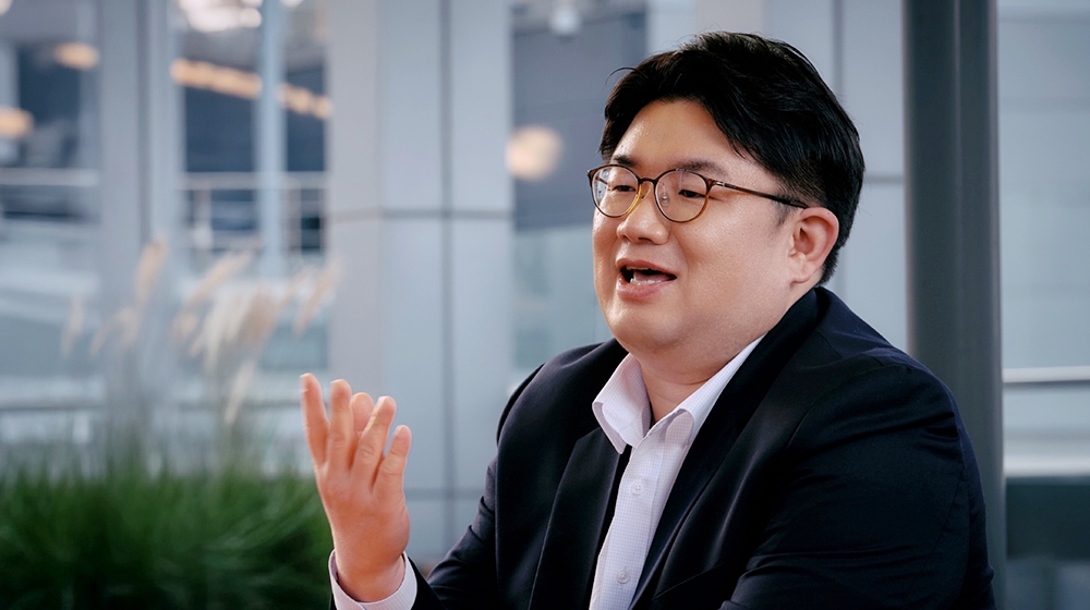 崔副社长表示得益于“一个团队”精神，我们成功达成了全球最佳HBM竞争力 