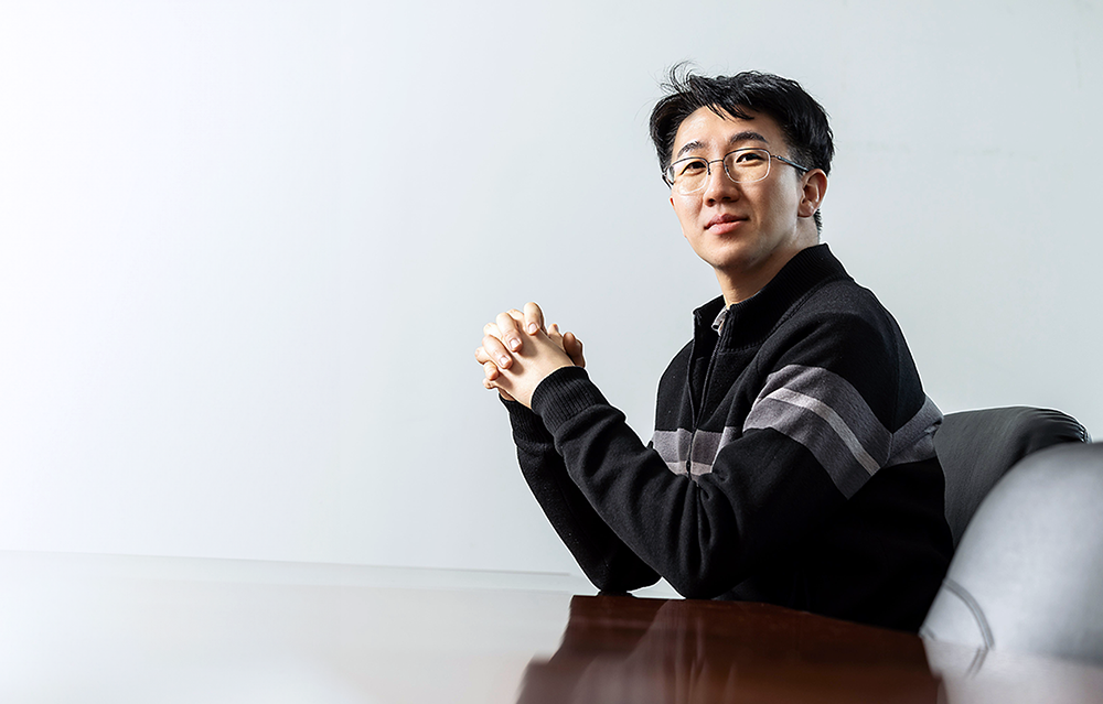 [2024年新高管访谈：第四篇] 以先进封装技术，推动SK海力士越升为全方位人工智能存储器供应商，对话孙晧荣副社长