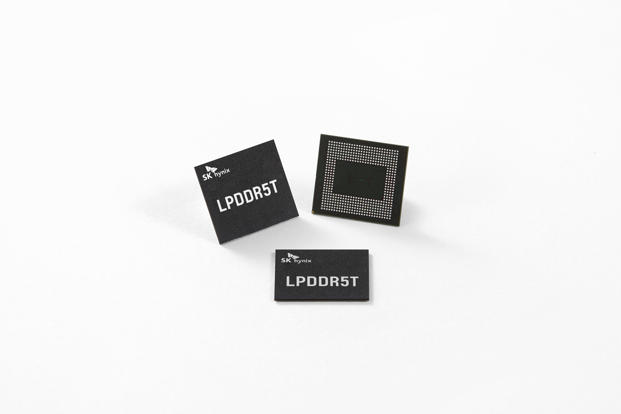 SK海力士全球最高速LPDDR5T移动DRAM SK海力士全球最高速LPDDR5T移动DRAM